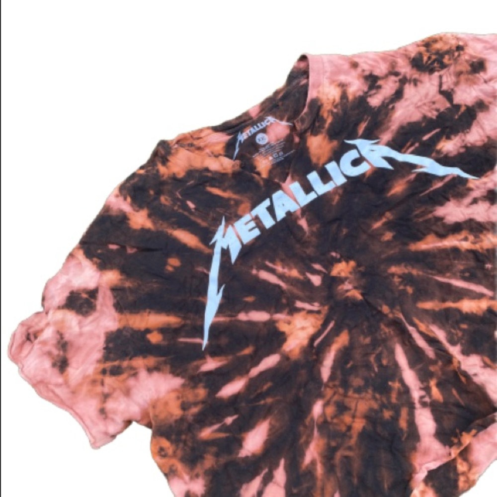 Metallica bleach dyed cropped t-shirt